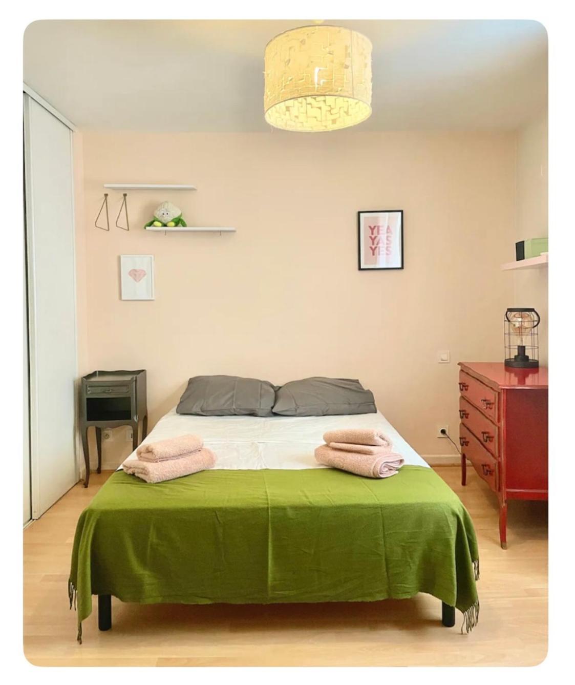 Appartement Calme, A 2 Pas Du Palais Des Papes, Au 3Eme Etage Avignon Exteriör bild